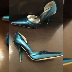 Turquoise Patent Leather Pump